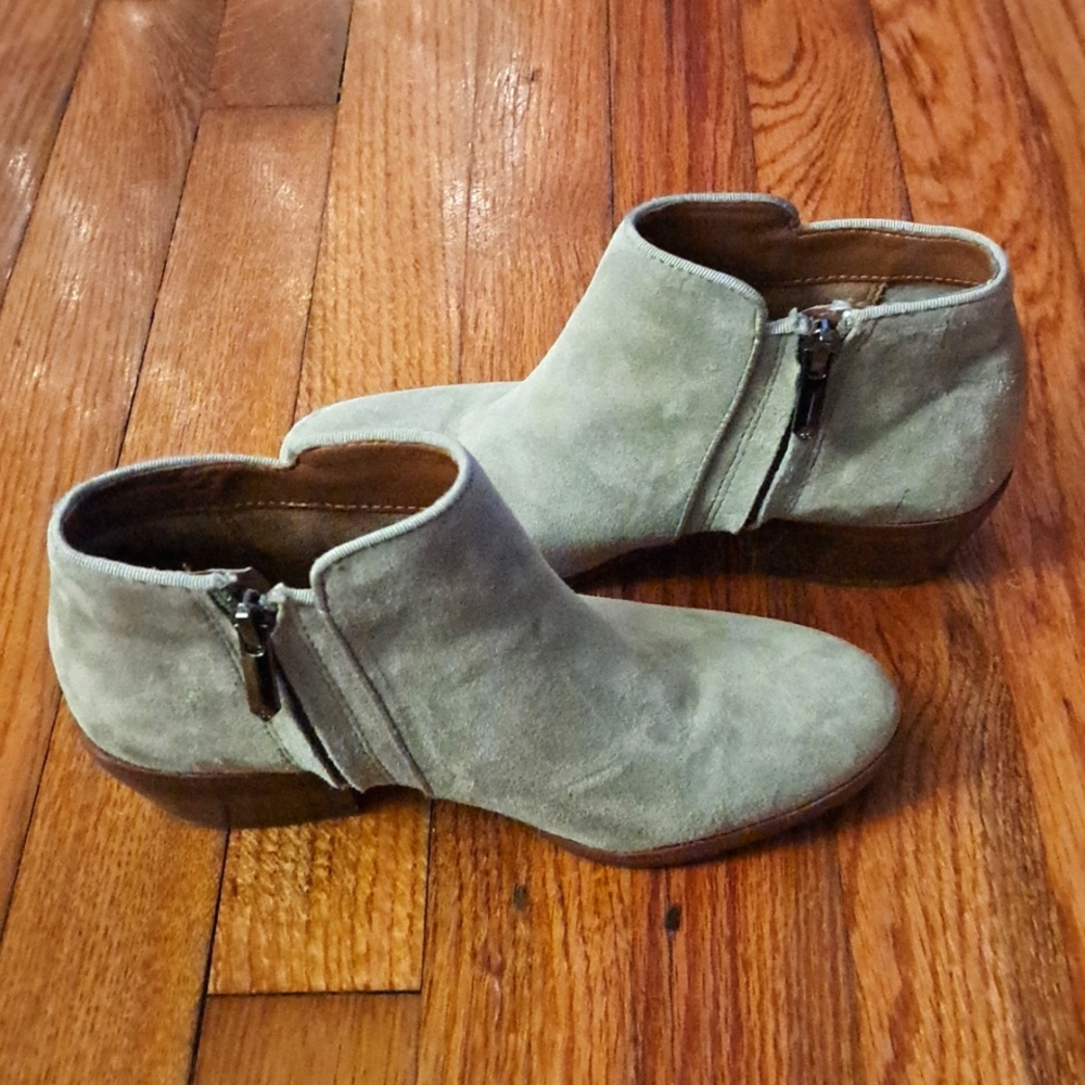 Girls Youth size 4 Sam Edelman   taupe booties